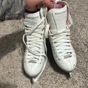 Riedell pearl skates!!